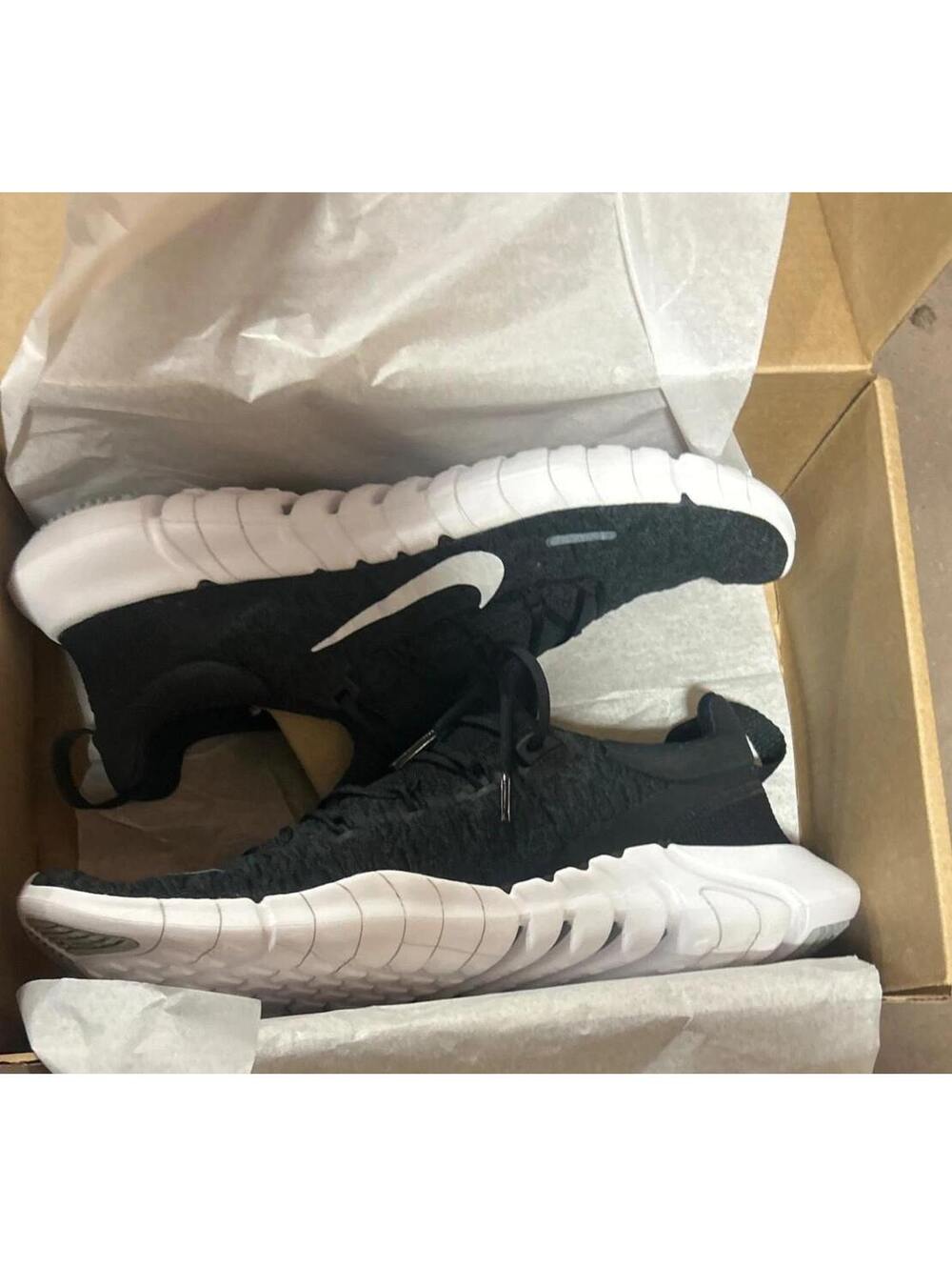 Nike Free Run 5.0 NN Men’s Size 11 Black White Running Shoes CZ1884-001 - Picture 3 of 6